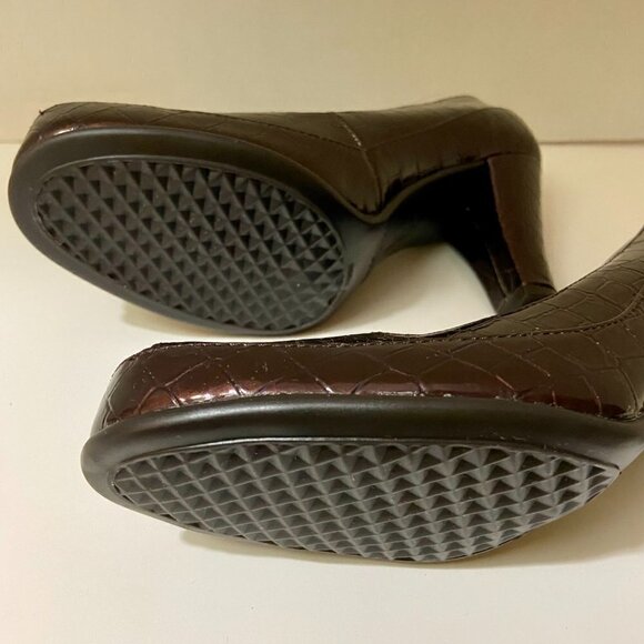 Aerosoles Super Comfort brown reptile leather peep toe heels, 9 - Picture 6 of 14